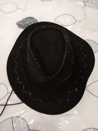 Sombreros - Negro y Rosa