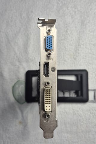 Tarjeta gráfica ASUS EAH5450 Silent 1GD3 LP