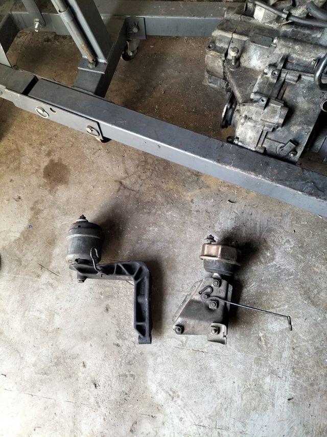 Soporte motor y caja de cambios de VWTransporterT4