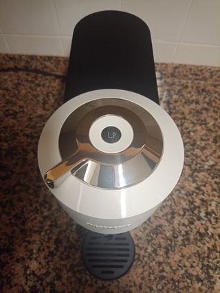 Cafetera Nespresso De'Longhi Vertuo