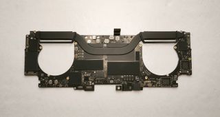 PLACA BASE MACBOOK PRO 15 A1990 i7/16GB/512GB #P5