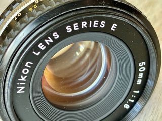 Objetivo Nikon 50mm f/1.8 Serie E