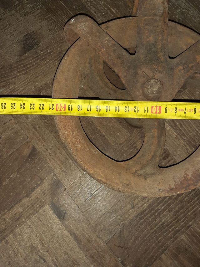 Roldana hierro antigua - 4800g