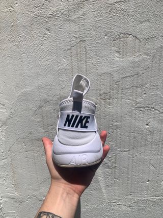 Nike Air Huarache blancas