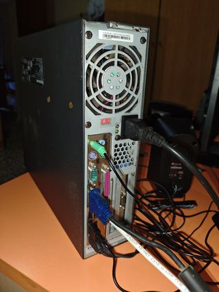 PC Lenovo sobremesa segunda mano leer bien