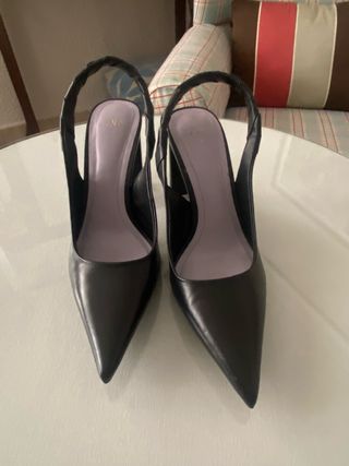 Zapatos Zara negros de tacón
