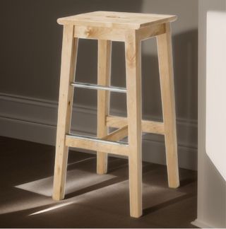 Se vende 2 Taburetes alto Ikea - Madera