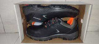 Zapato seguridad COFRA Bench S3 43