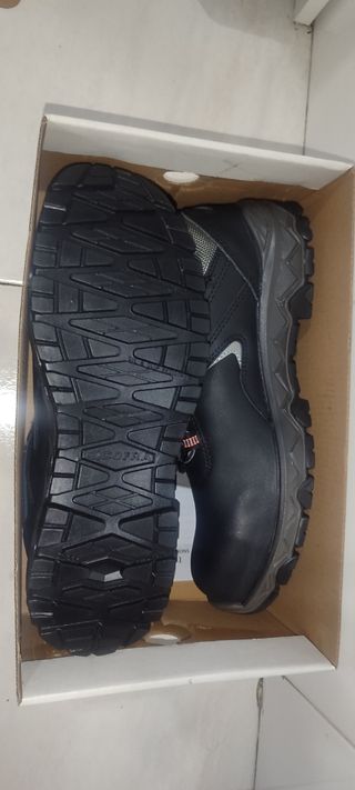 Zapato seguridad COFRA Bench S3 43