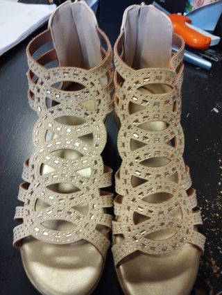Sandali beige oro, nuovi
