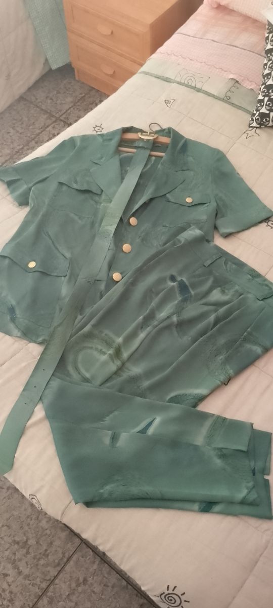 Trajes de  pantalón mujer verde diferentes colores