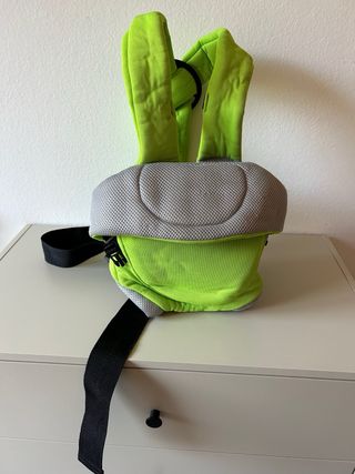 Mochila portabebés Saro verde lima