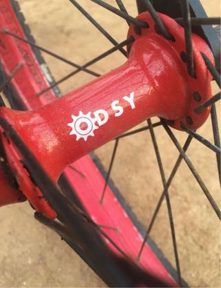 Bicicleta BMX roja