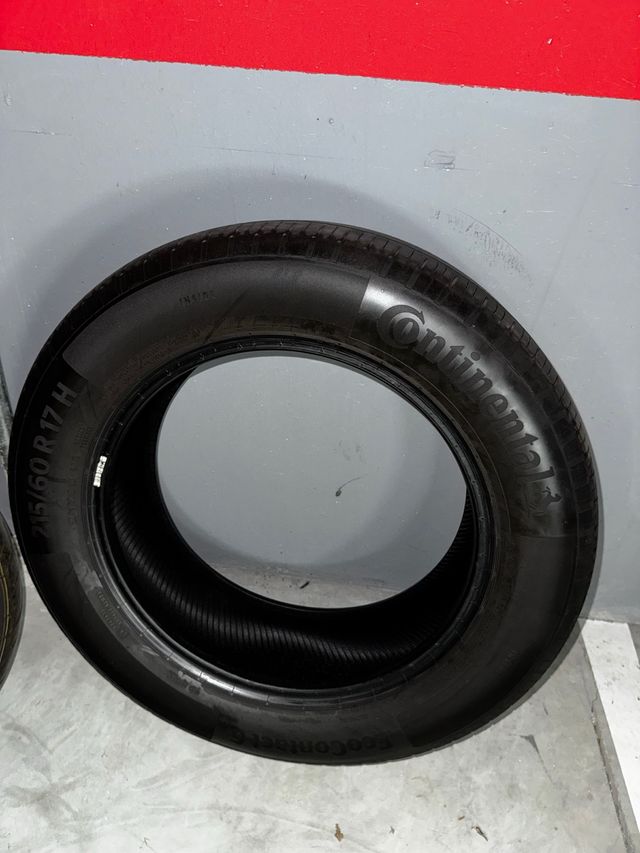 Neumático Continental 215/60R17H