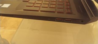 HP Omen 15 i7-7700HQ 12GB RAM 1200GB