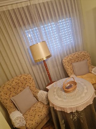2 Sillones beige de tela