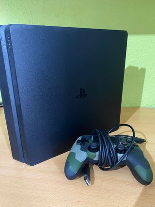 PS4 Slim 500GB + mando + 1 juego