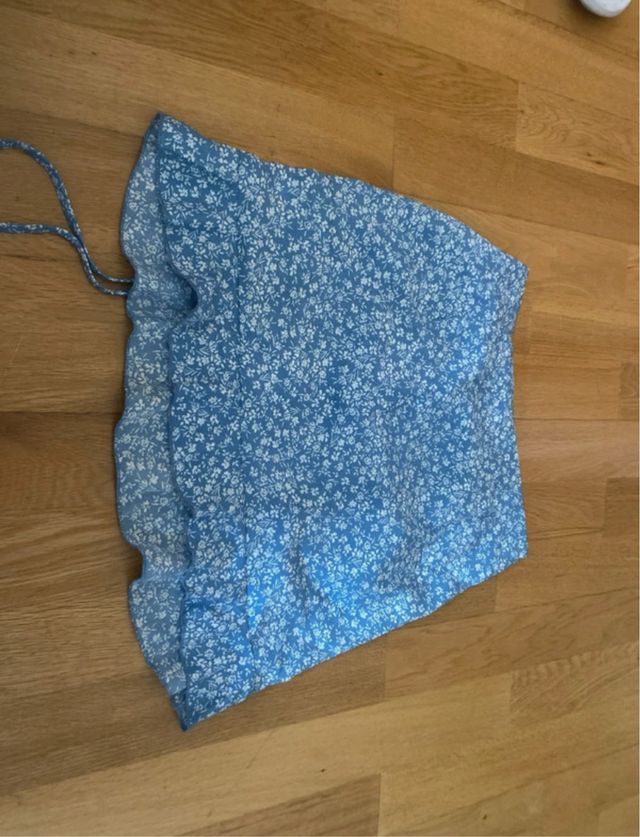 Mini falda azul estampada