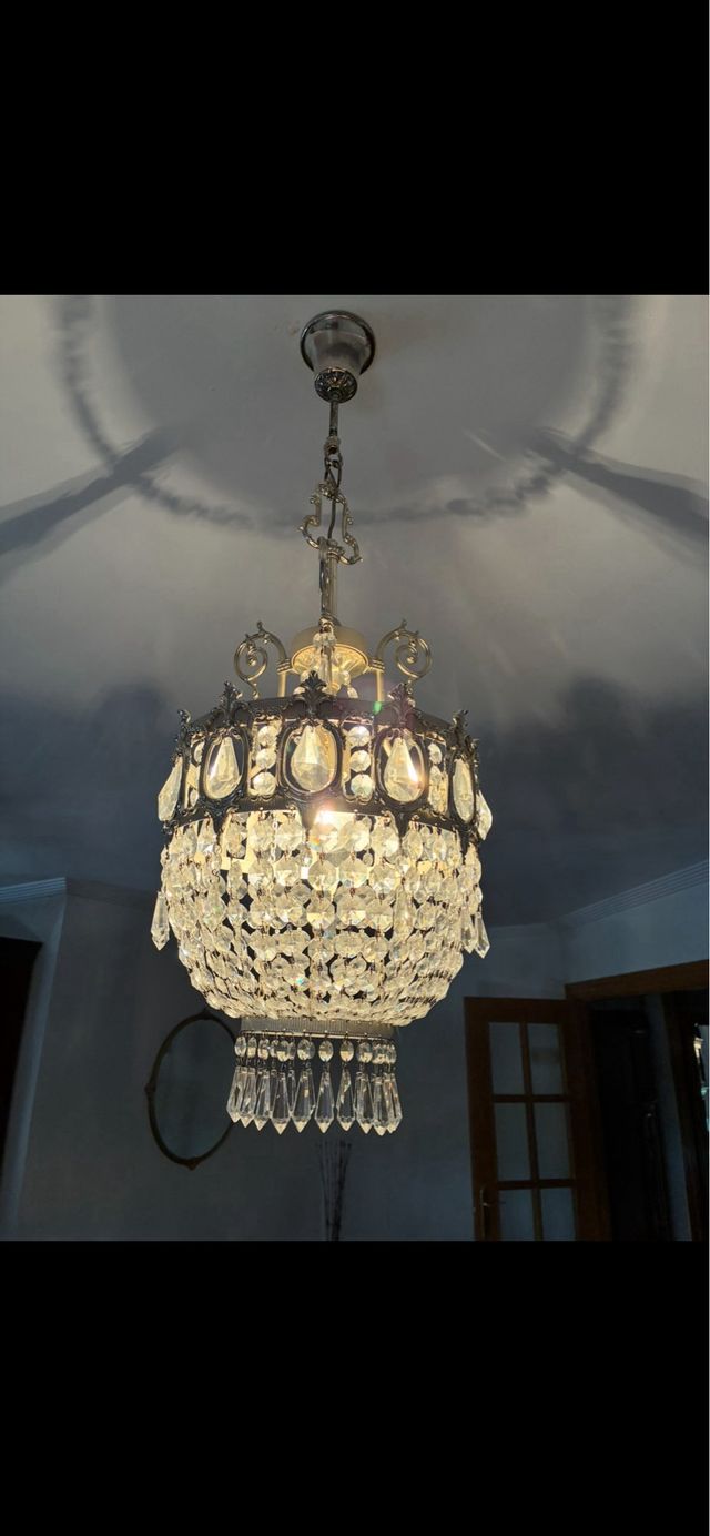 Lámpara techo cristal roca plata.