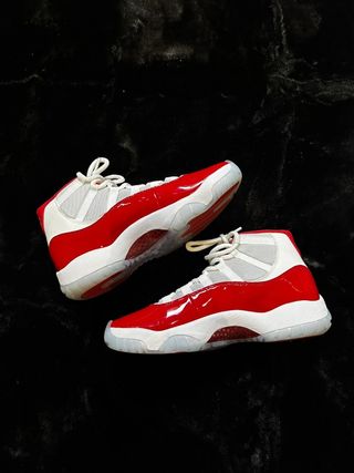 Zapatillas Jordan 11 Retro Cherry 42