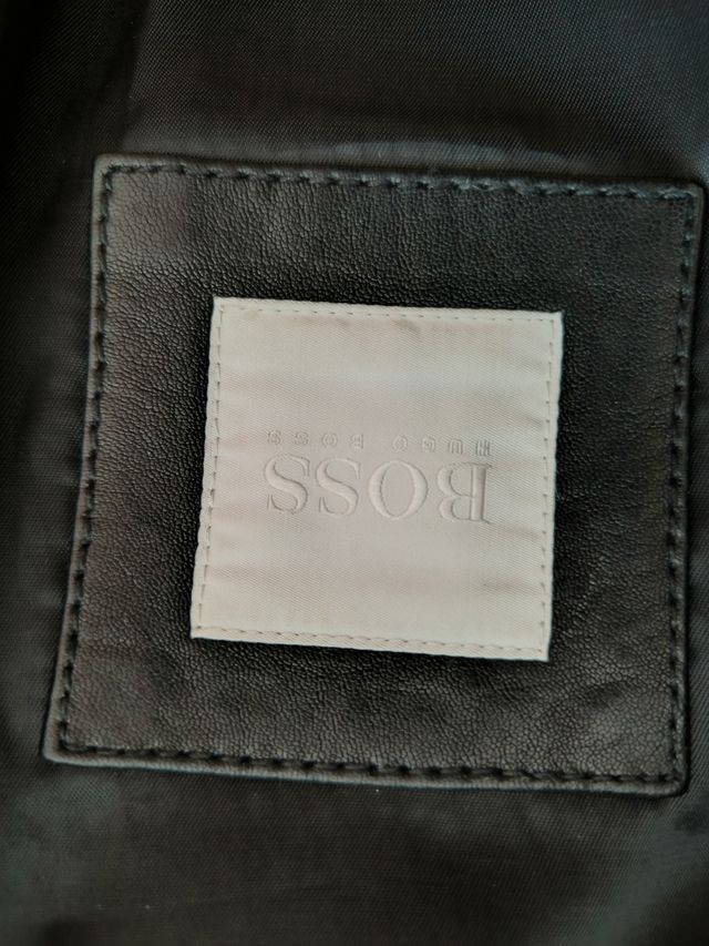Chaqueta cuero Hugo Boss negra mujer 36
