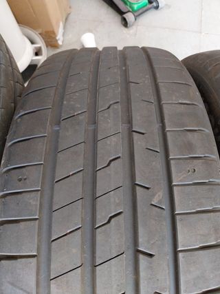 Neumáticos Hankook 215/50R19 91H usados