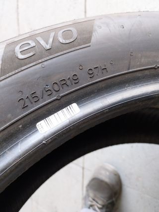 Neumáticos Hankook 215/50R19 91H usados