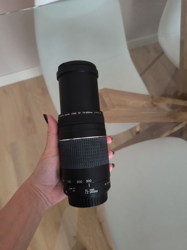 Objetivo Canon EF 75-300mm