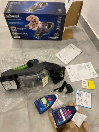 Aspirador/limpiador de tapicerías portatil