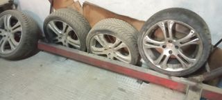 4 Llantas Coche - 4 tornillos