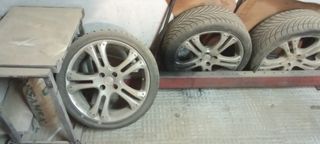 4 Llantas Coche - 4 tornillos