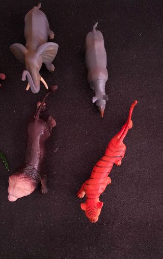 11 Animaletti giocattolo