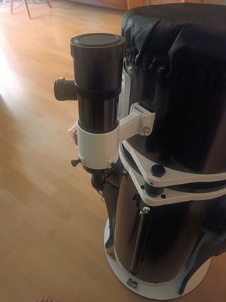 Buscador Skywatcher 9x50