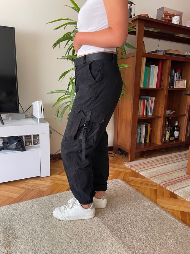 Pantalones cargo negros