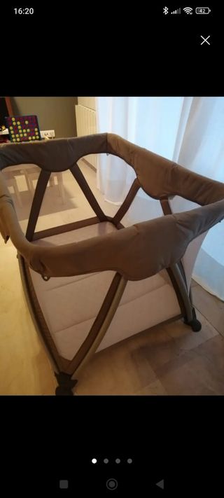 Cuna de viaje Nuna