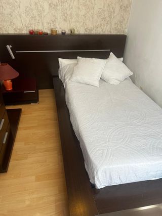 Tatami cama CANAPE ...CABEZAL..MESITA...en buen es