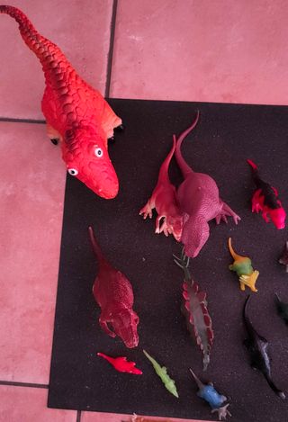 25 Dinosauri Giocattolo