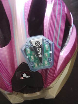 Casco bici con luz LED