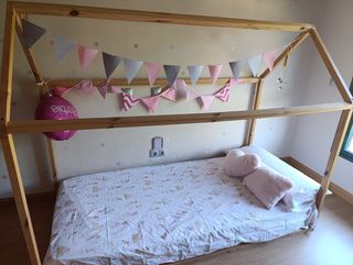 Cama casita infantil de madera