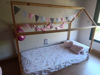 Cama casita infantil de madera