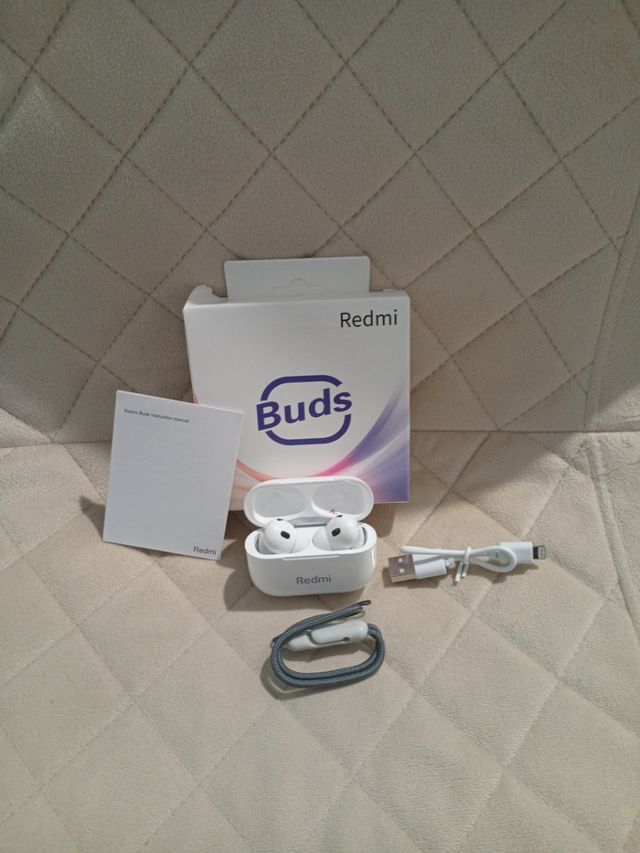 Xiaomi Redmi Buds auricolari bianchi