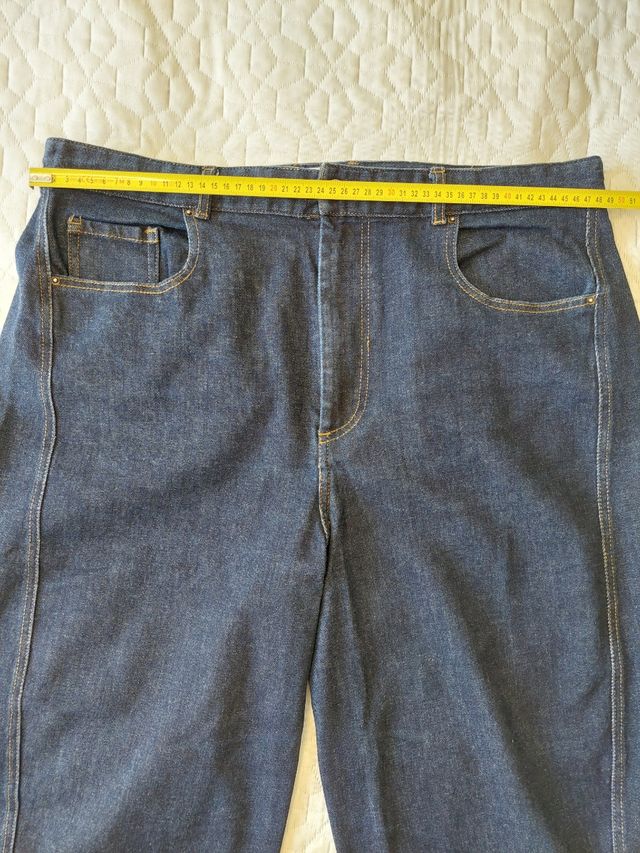 Pantalones vaqueros capri Adolfo Domínguez