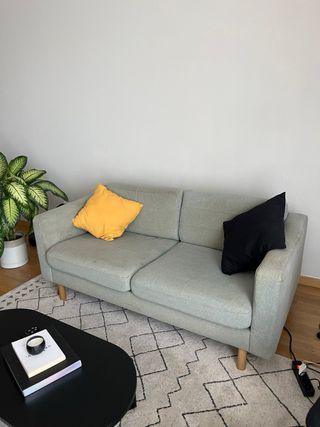 Sofá 2 plazas gris - Estilo Nórdico