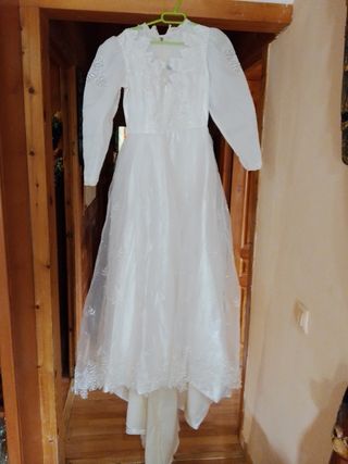 Vestido 1ª Comunión blanco muy bello  de niña