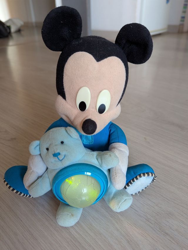 Peluche Mickey Mouse bebe con luz