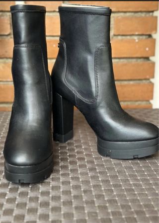 Botines Guess negros - Tacón alto