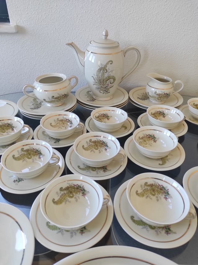 Servizio da tè in porcellana Limoges - 42 pezzi