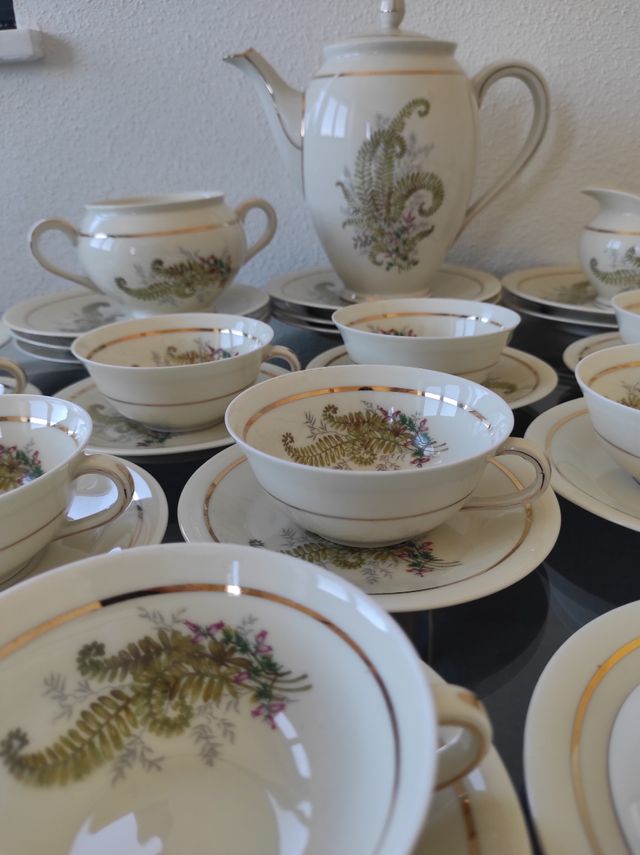 Servizio da tè in porcellana Limoges - 42 pezzi