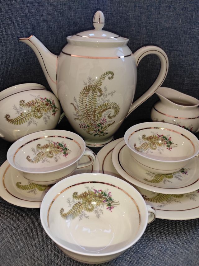 Servizio da tè in porcellana Limoges - 42 pezzi