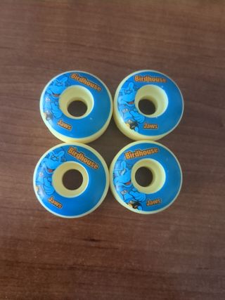 Ruedas Birdhouse Jaws 52 mm 100A